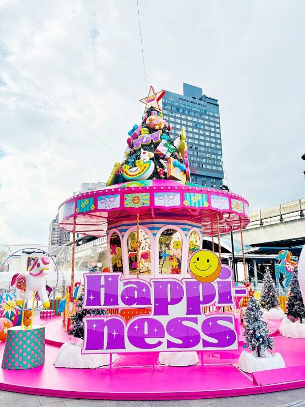 MBK Center Sparkling Happiness Light Up Ceremony