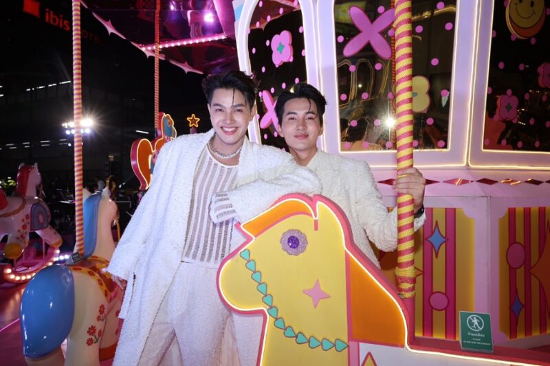 MBK Center Sparkling Happiness Light Up Ceremony