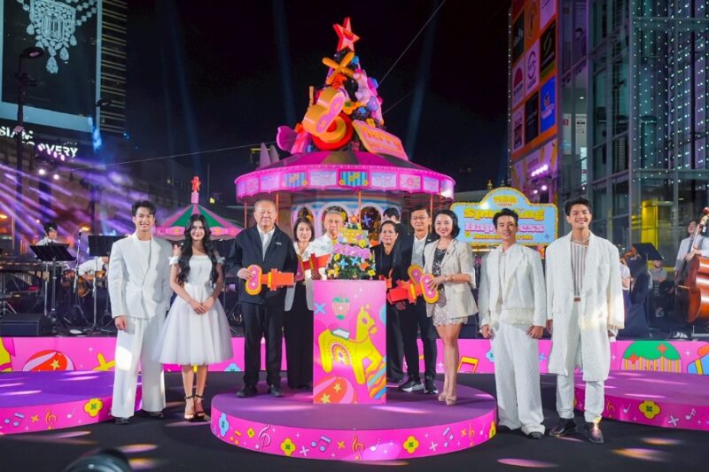 MBK Center Sparkling Happiness Light Up Ceremony