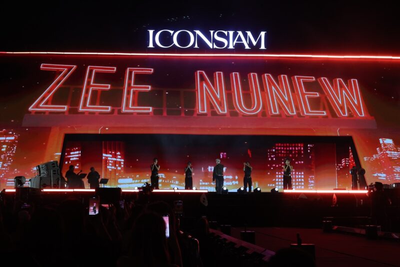 Amazing Thailand Countdown 2026 at ICONSIAM