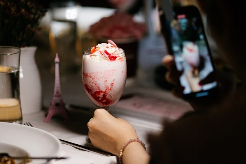 Emily in Paris x Häagen-Dazs