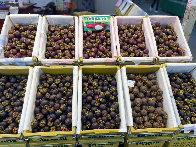 ตลาดสี่มุมเมือง