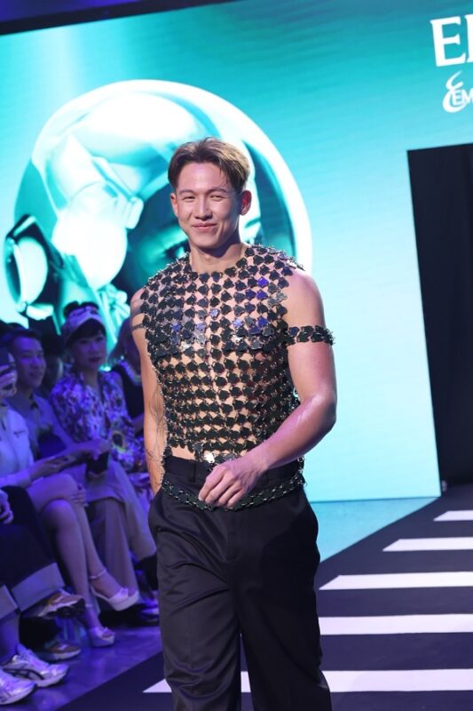 EMFASHIONICON EDGE