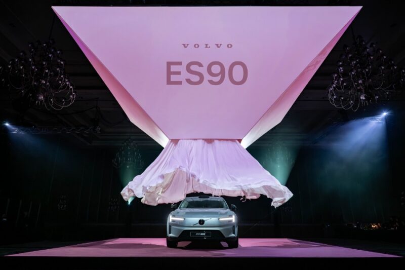 Volvo ES90