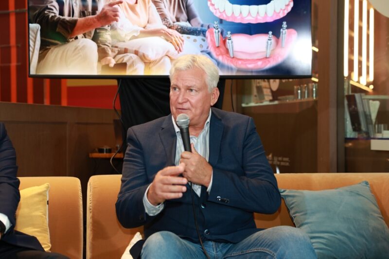 คลินิกทันตกรรมบางกอกสไมล์