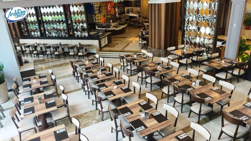 โรงแรมเดอะ เบอร์เคลีย์ ประตูน้ำ