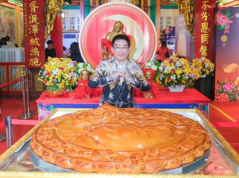 จิบน้ำชา ชมจันทร์ ไหว้พระจันทร์กับ อ.คฑา